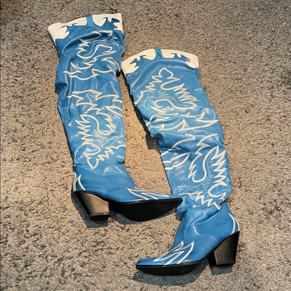 Blue knee high cowgirls boots - Picture 1 of 4